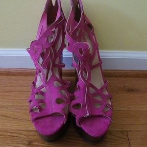 Pink Wedge Platform